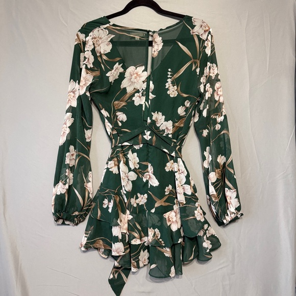 Luxxel Womens Medium Floral Forest Fairy Mini Dress Size Medium Green Ruffled - Picture 6 of 9